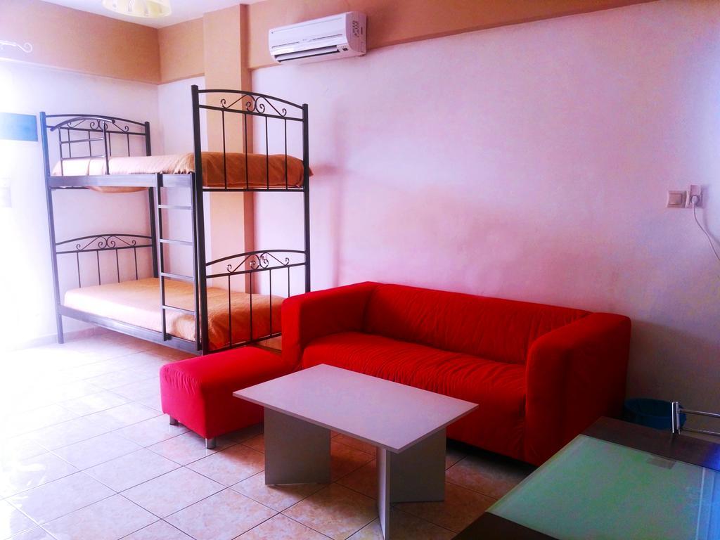 Baladinos Apartments Gerani  エクステリア 写真