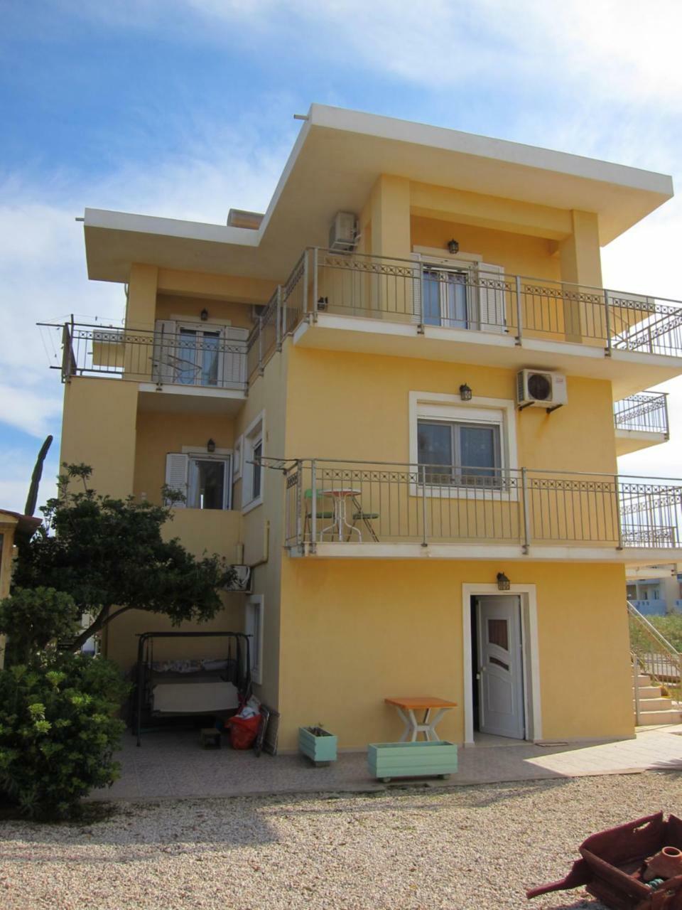 Baladinos Apartments Gerani  エクステリア 写真